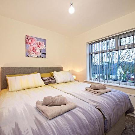 Beautiful Cozy Home With Free Parking Manchester Extérieur photo