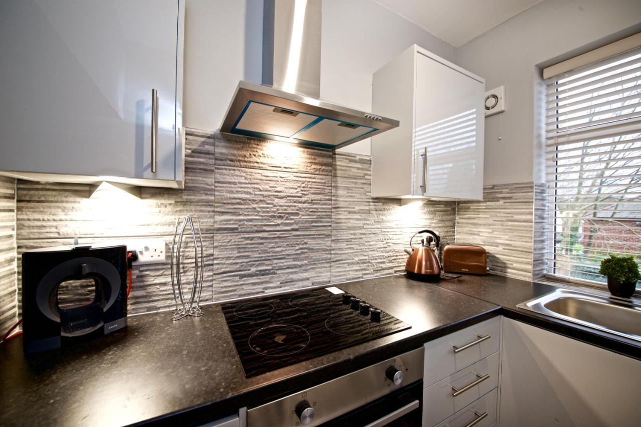 Beautiful Cozy Home With Free Parking Manchester Extérieur photo