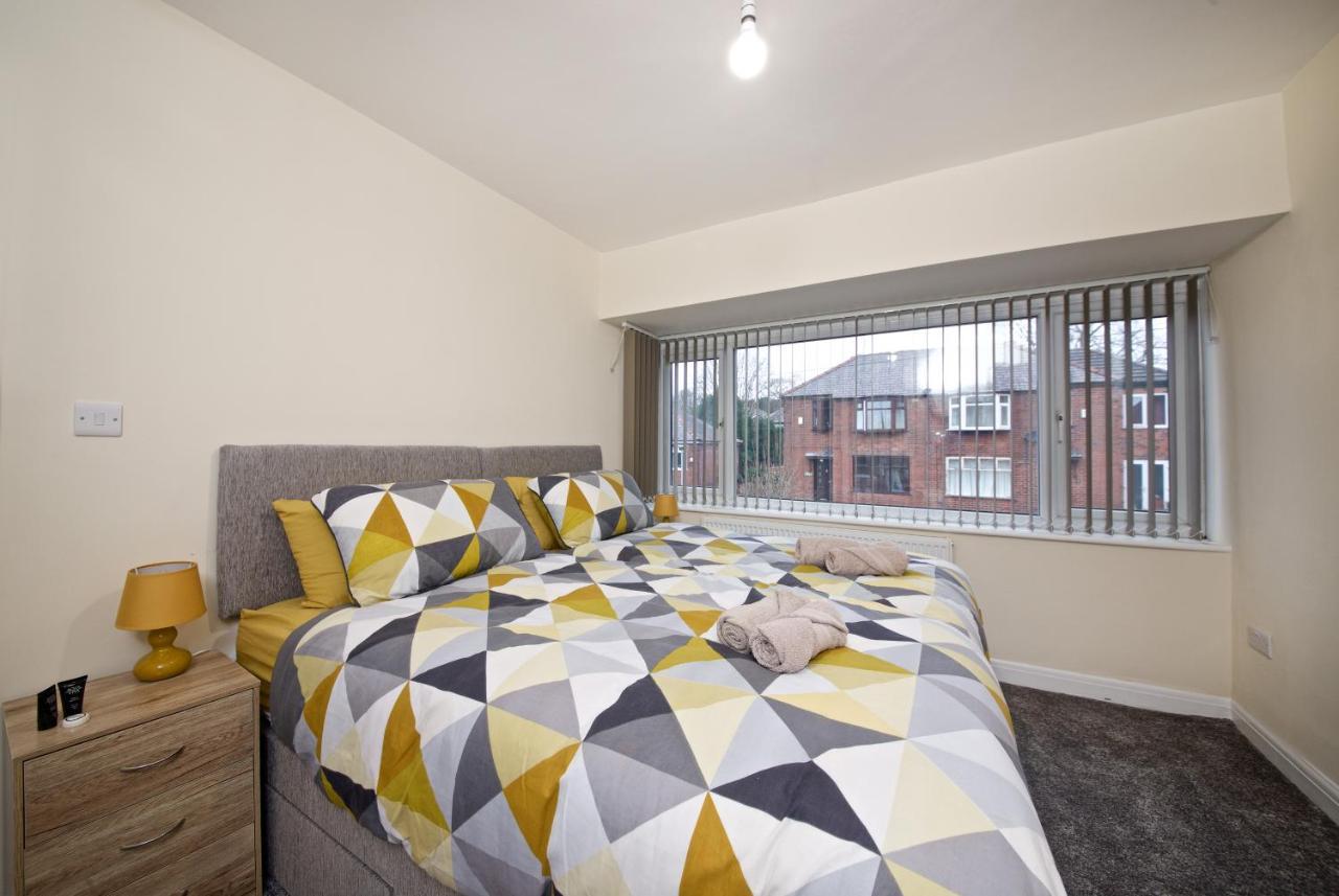 Beautiful Cozy Home With Free Parking Manchester Extérieur photo