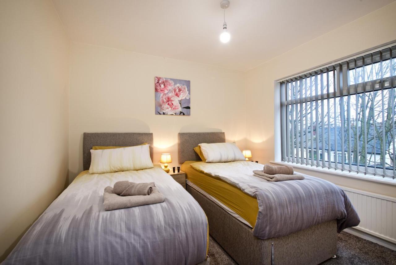 Beautiful Cozy Home With Free Parking Manchester Extérieur photo