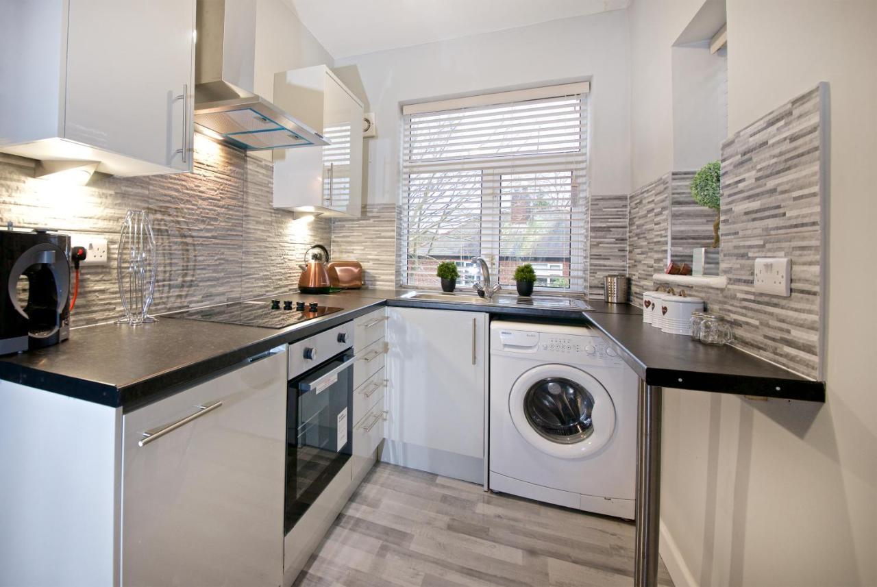 Beautiful Cozy Home With Free Parking Manchester Extérieur photo